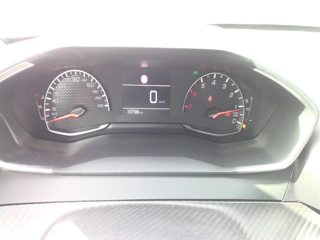 Foto Peugeot 208 5