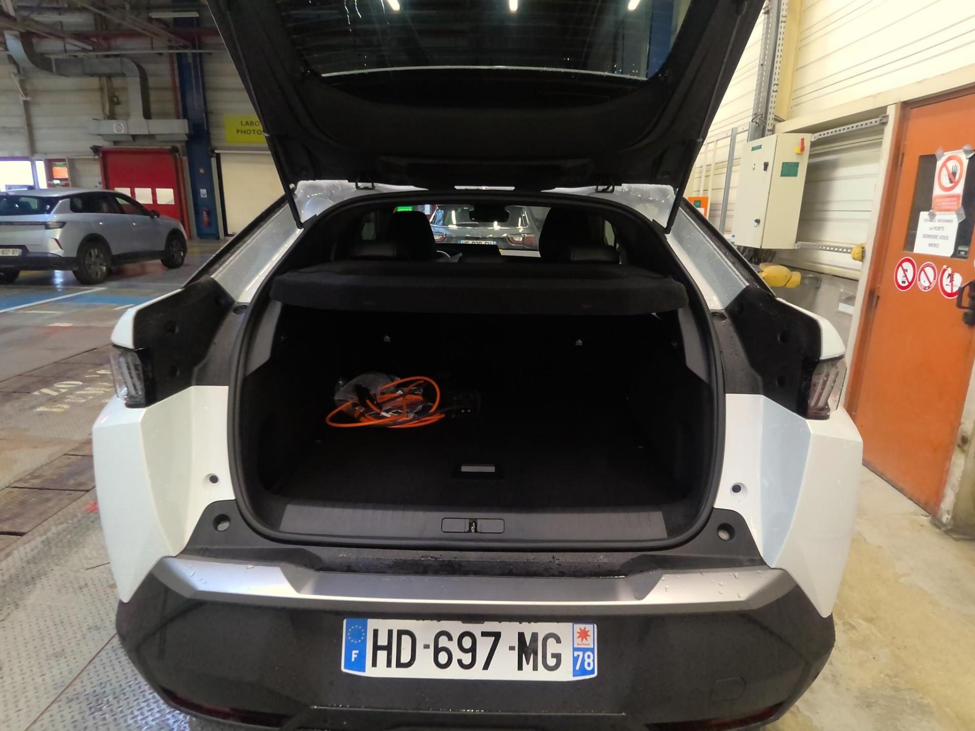 Peugeot 3008 Plug-in Hybrid 195 e-DCS7 Allure 2025