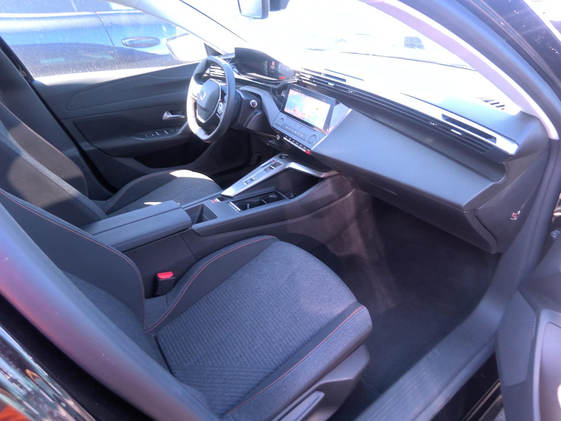 Peugeot 308 Hybrid 145 e-DCS6 Style 2026