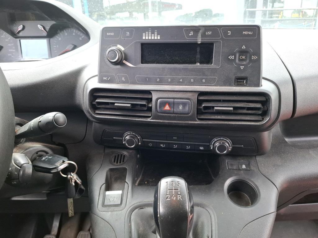 Peugeot PARTNER FOURGON STANDARD 650 KG BLUEHDI 100 S&S BVM5 PREMIUM 2020