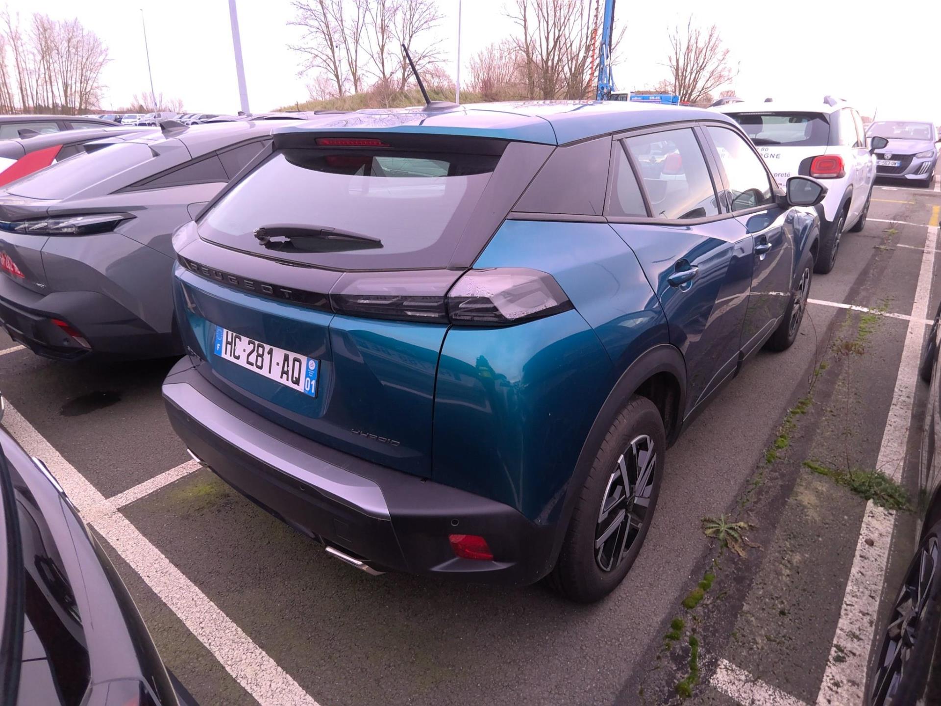Peugeot 2008 Hybrid 136 e-DCS6 Style 2025