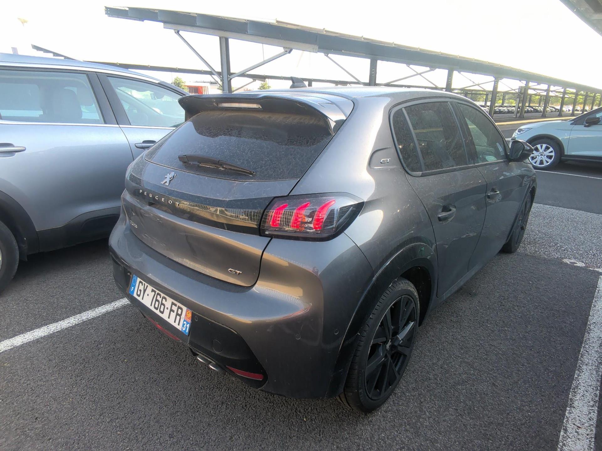 Peugeot 208 PureTech 130 S&S EAT8 GT Pack 2021