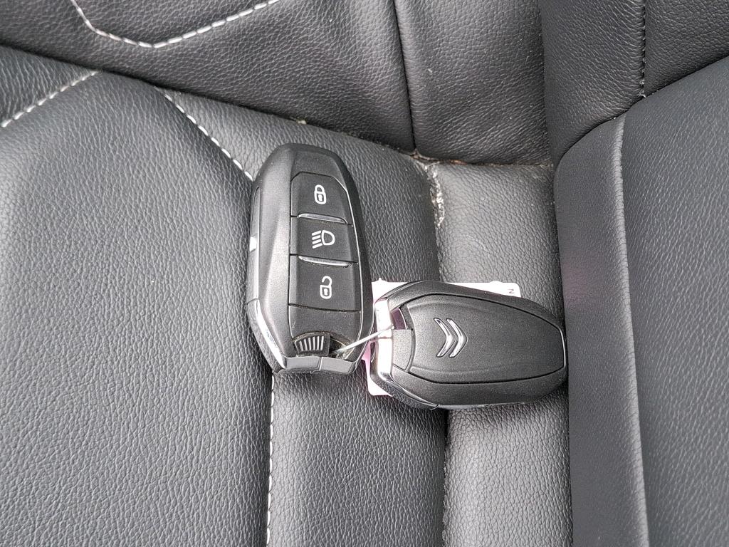 Citroen C4 PureTech 155 S&S EAT8 Shine Pack 2021