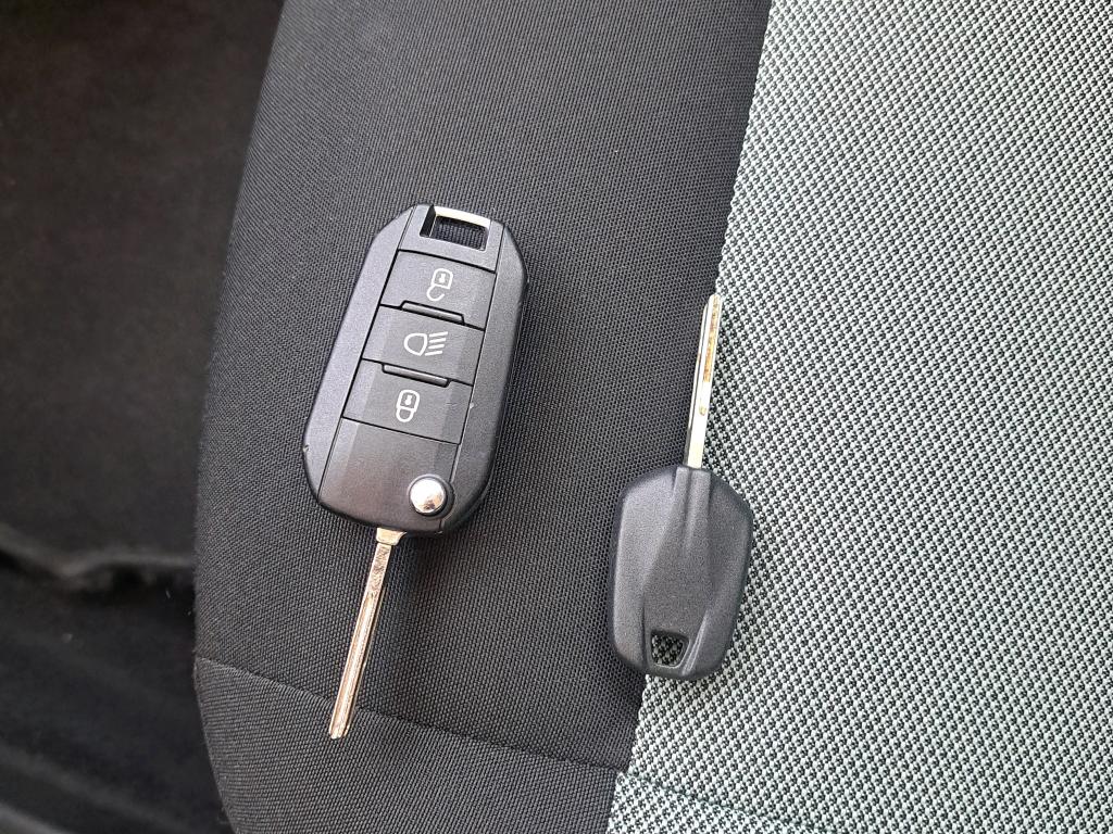 Citroen Berlingo Taille M PureTech 130 S&S EAT8 Feel Pack 2021