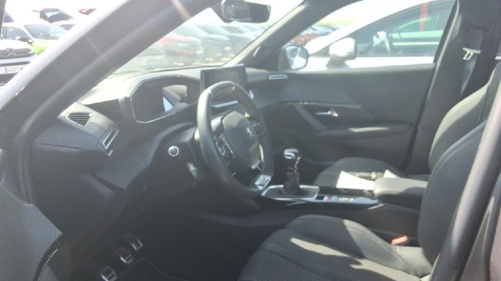 Foto Peugeot 2008 6