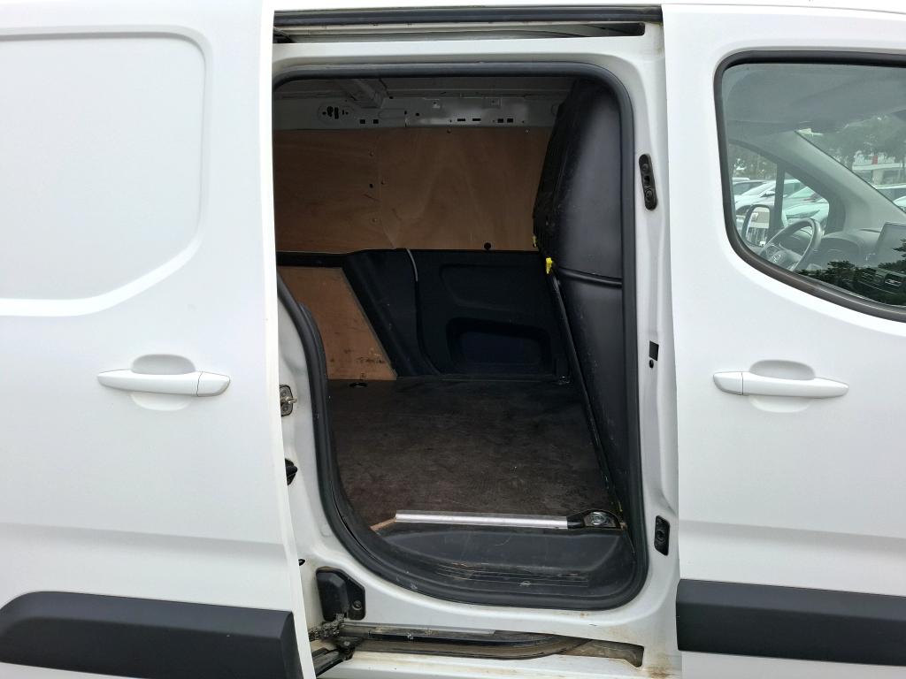 Opel COMBO CARGO 1.5 100 CH S/S L1H1 BVM5 STANDARD PACK CLIM 2021