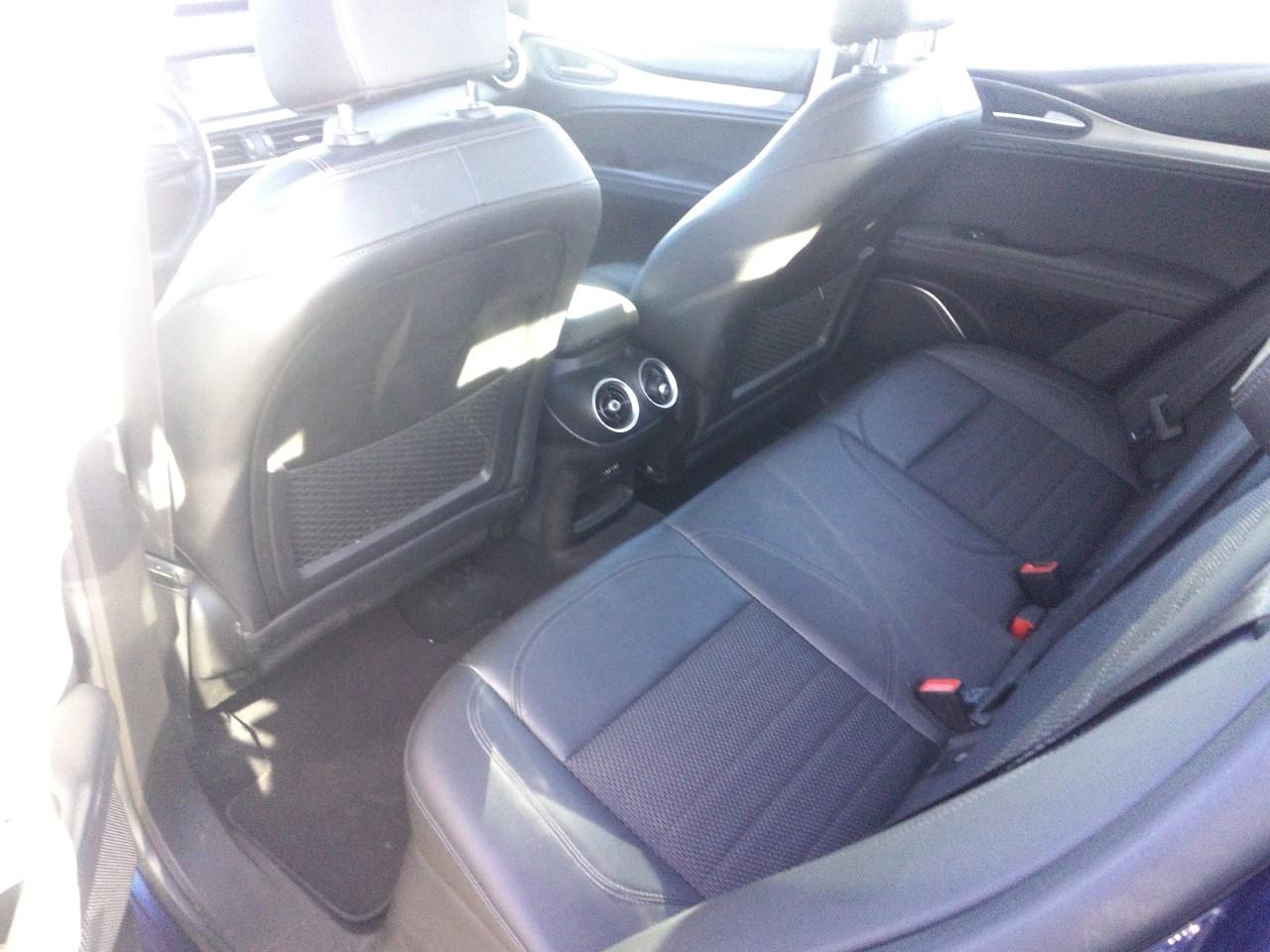 Foto Alfa Romeo Stelvio 13