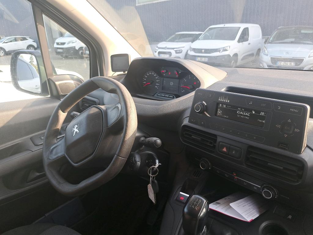 Peugeot PARTNER FOURGON STANDARD 650 KG BLUEHDI 100 BVM5 PREMIUM 2019