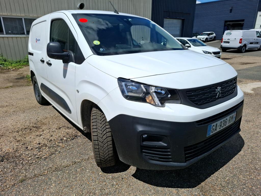 Peugeot PARTNER FOURGON STANDARD 650 KG BLUEHDI 130 S&S EAT8 ASPHALT 2021
