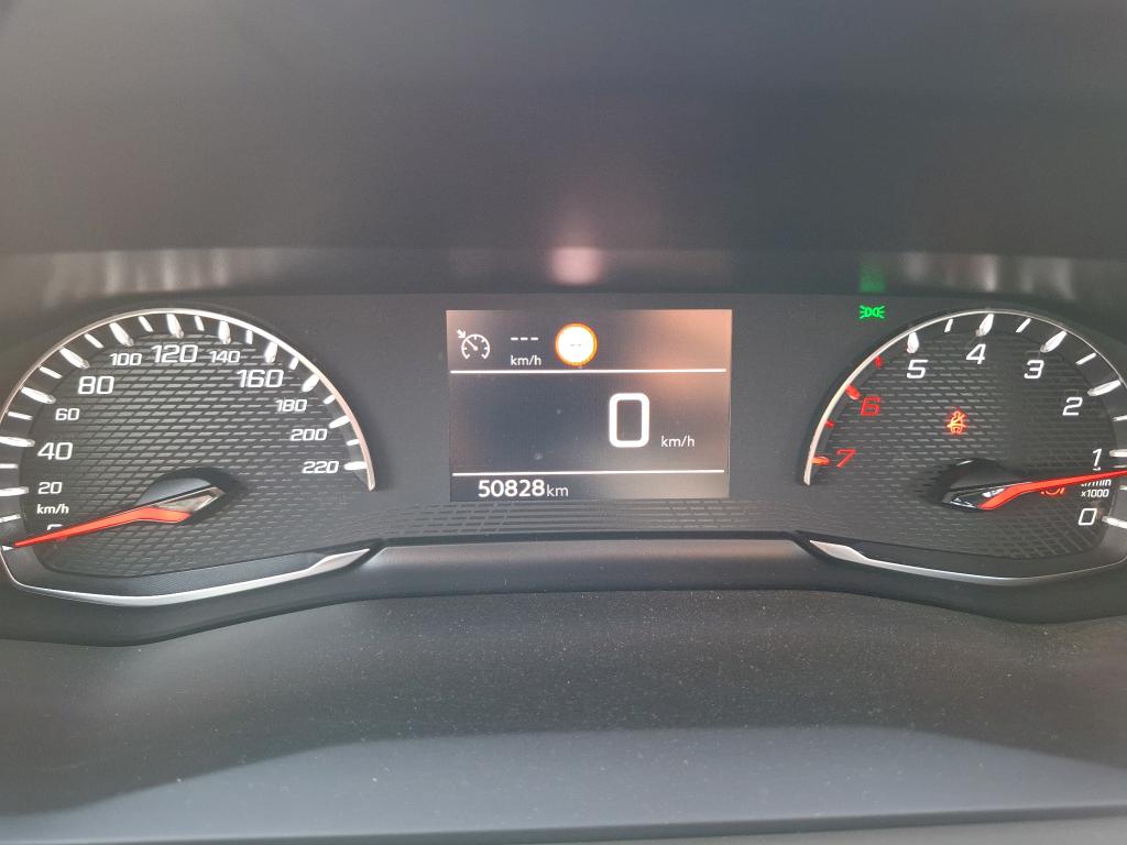Peugeot 2008 BlueHDi 110 S&S BVM6 Active Pack 2022