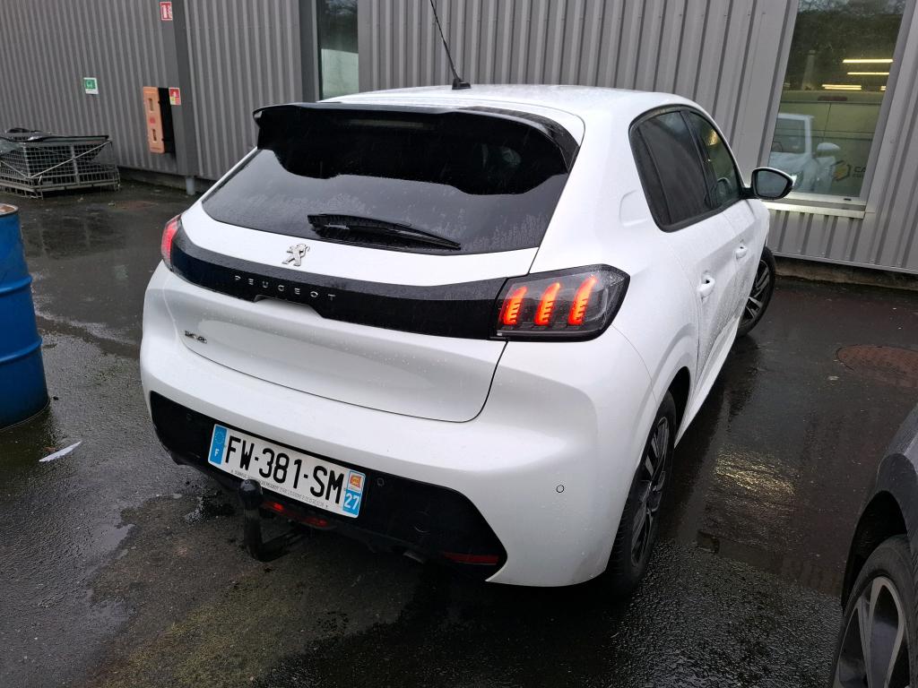 Peugeot 208 PureTech 100 S&S EAT8 Allure Business 2021