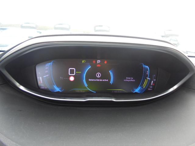 Foto Peugeot 3008 Hybrid 4