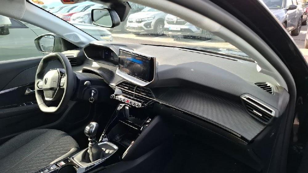 Foto Peugeot 208 16