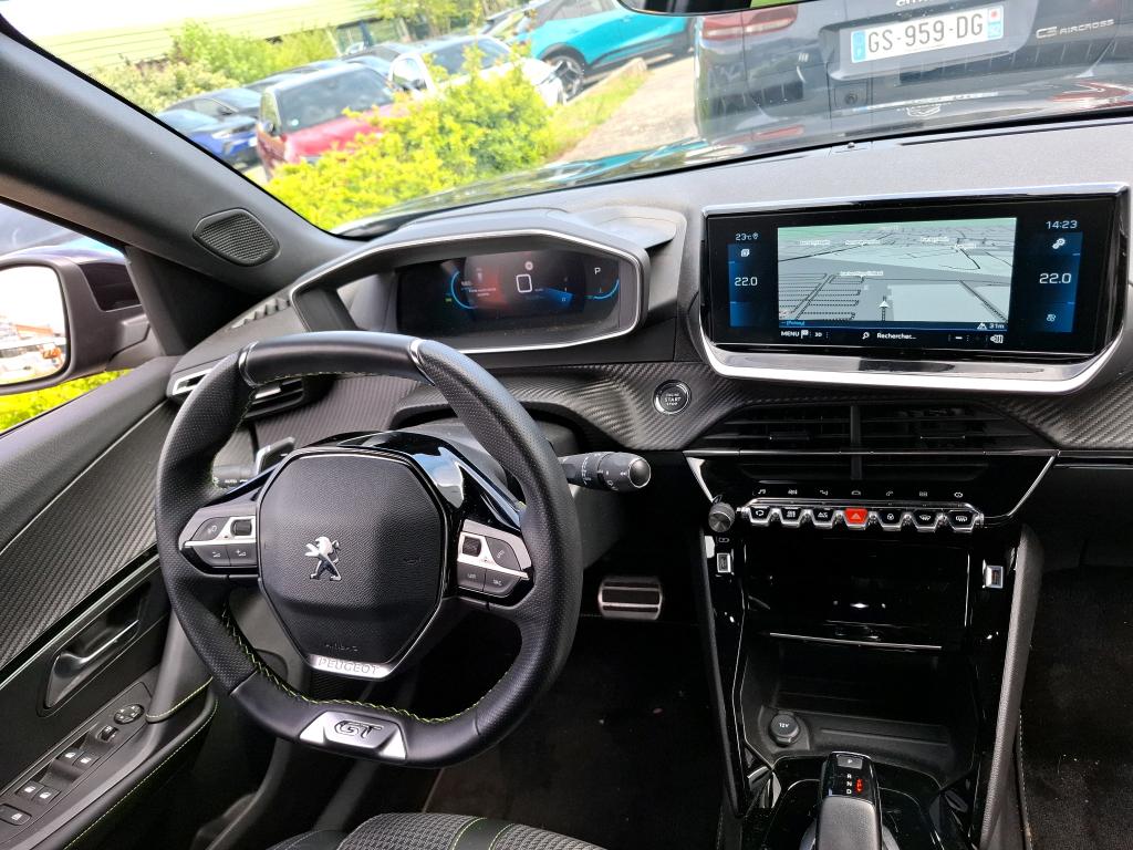 Peugeot 2008 PureTech 130 S&S EAT8 GT 2022