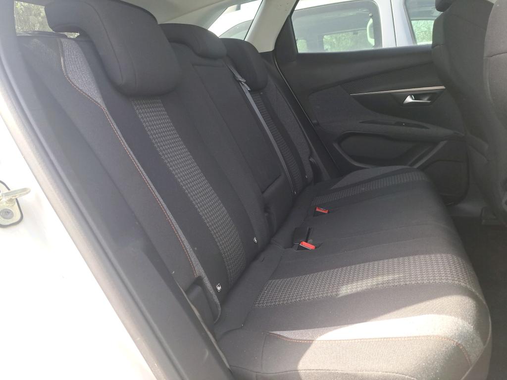 Peugeot 3008 BlueHDi 130ch S&S EAT8 Active Business 2019