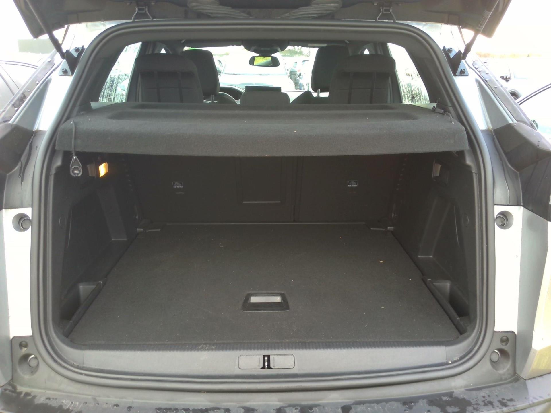 Peugeot 3008 BlueHDi 130ch S&S EAT8 Active Pack 2024