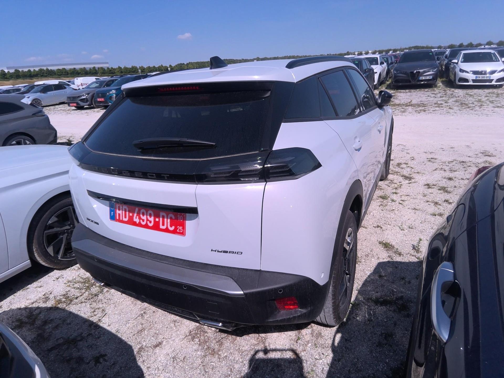 Peugeot 2008 Hybrid 145 e-DCS6 Allure 2025
