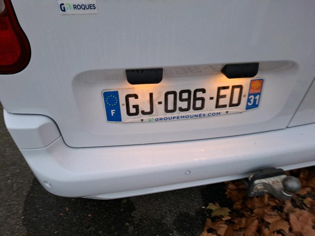 Peugeot PARTNER FOURGON STANDARD 650 KG BLUEHDI 130 S&S EAT8 ASPHALT 2022