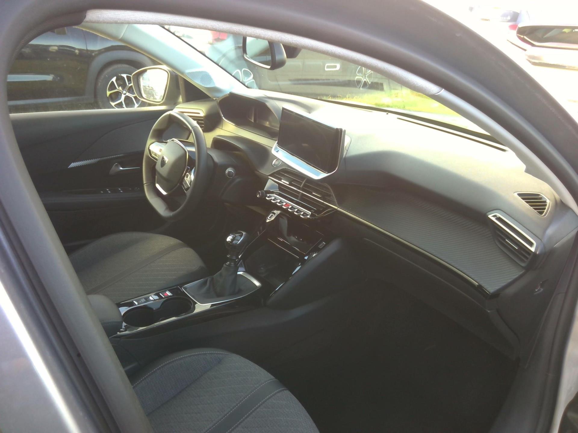 Peugeot 208 PureTech 100 S&S BVM6 Allure 2024