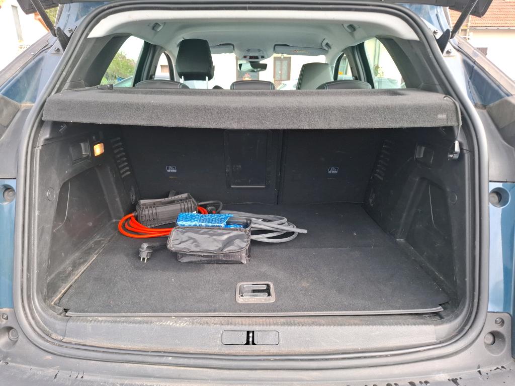 Peugeot 3008 Hybrid 225 e-EAT8 Active Pack 2022