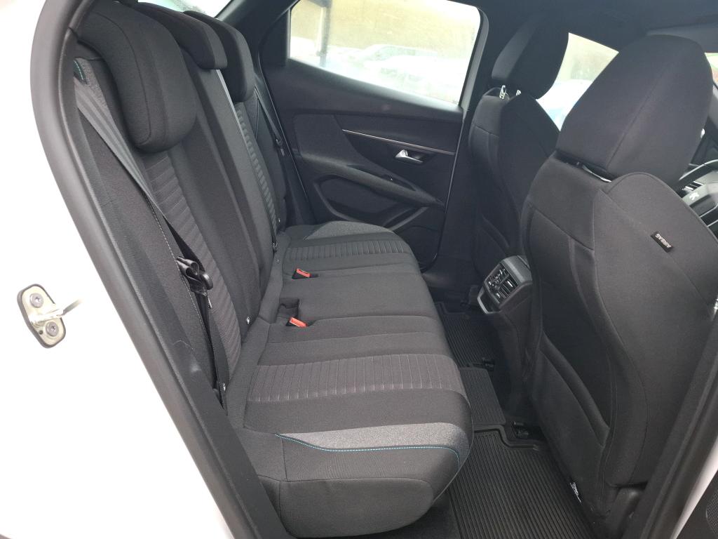 Peugeot 3008 BlueHDi 130ch S&S EAT8 Active Pack 2023