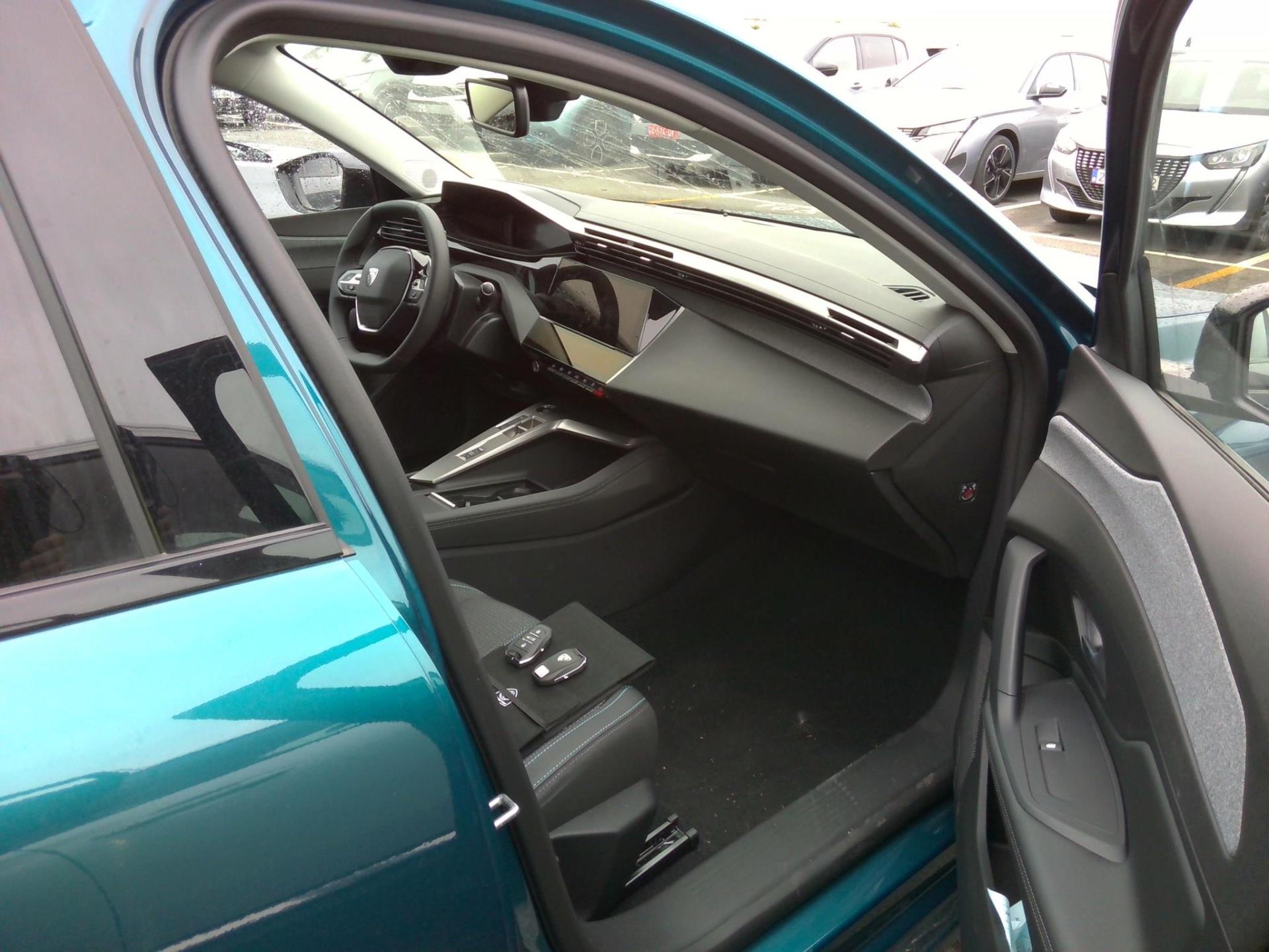 Peugeot 308 PHEV 180 e-EAT8 Allure 2024