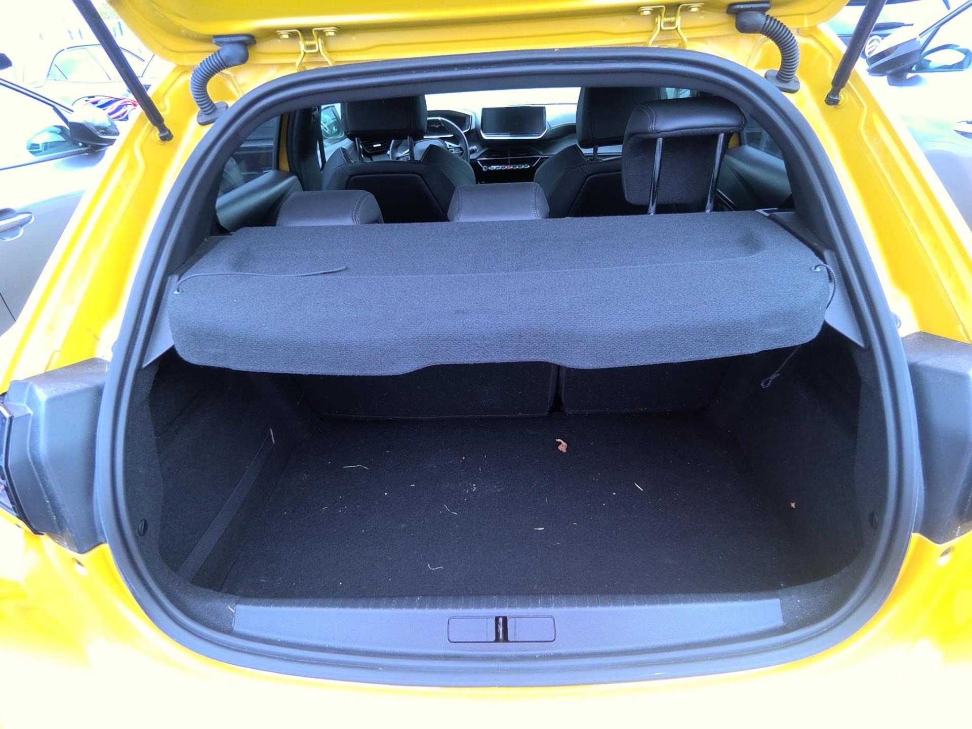 Peugeot 208 PureTech 100 S&S BVM6 GT 2023