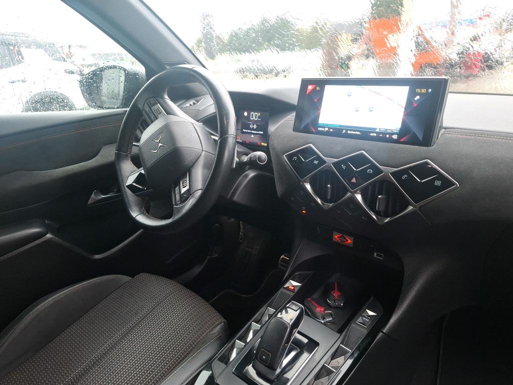DS DS3 Crossback BlueHDi 130 EAT8 Performance Line+ 2023