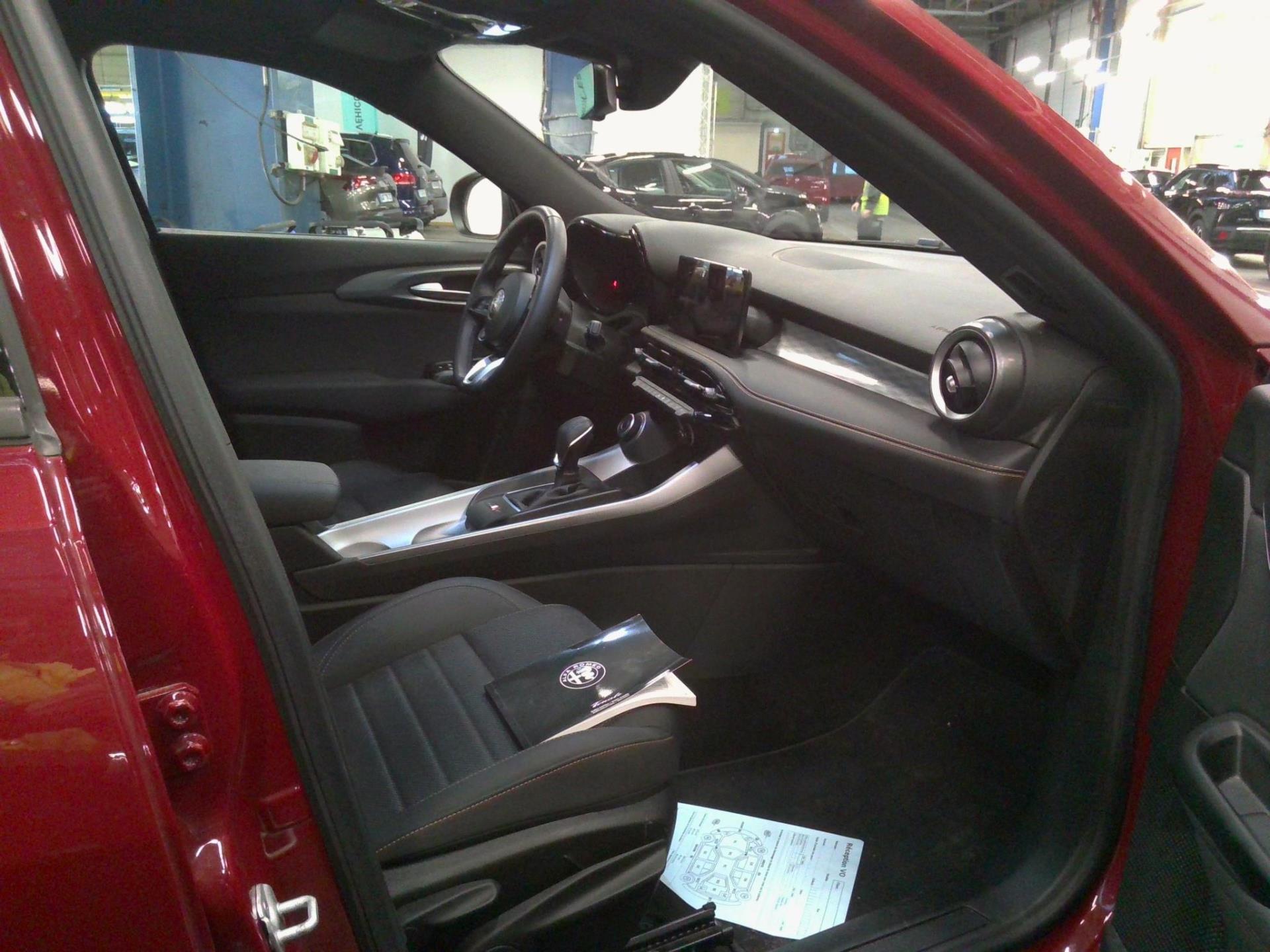 ALFA ROMEO Tonale 1.3 Hybride Rechargeable PHEV 280ch AT6 Q4 Ti 2023