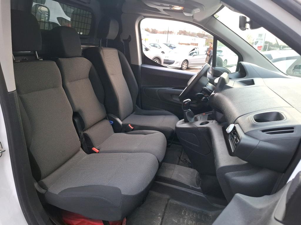 Peugeot PARTNER FOURGON STANDARD 650 KG BLUEHDI 75 BVM5 PREMIUM 2019