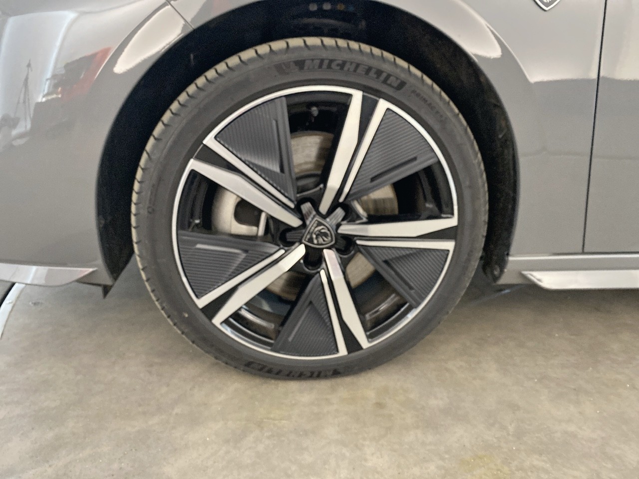 Peugeot 308 SW PHEV 225 e-EAT8 GT 2024