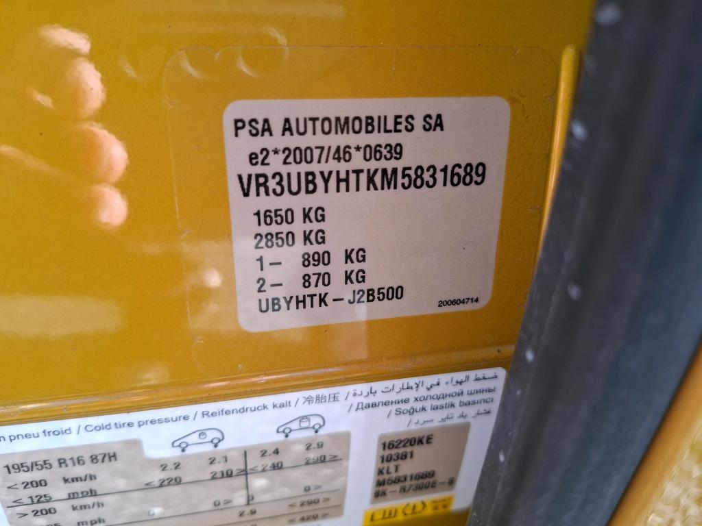 Peugeot 208 BlueHDi 100 S&S BVM6 Allure 2021