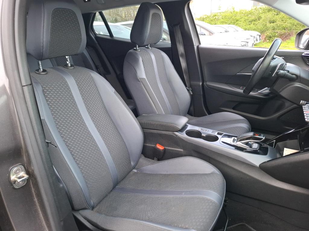 Peugeot 2008 BlueHDi 130 S&S EAT8 Allure Business 2020