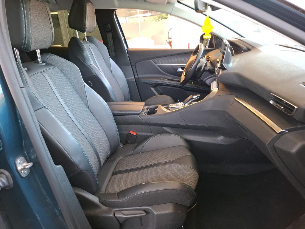 Peugeot 3008 Hybrid 225 e-EAT8 Allure 2022