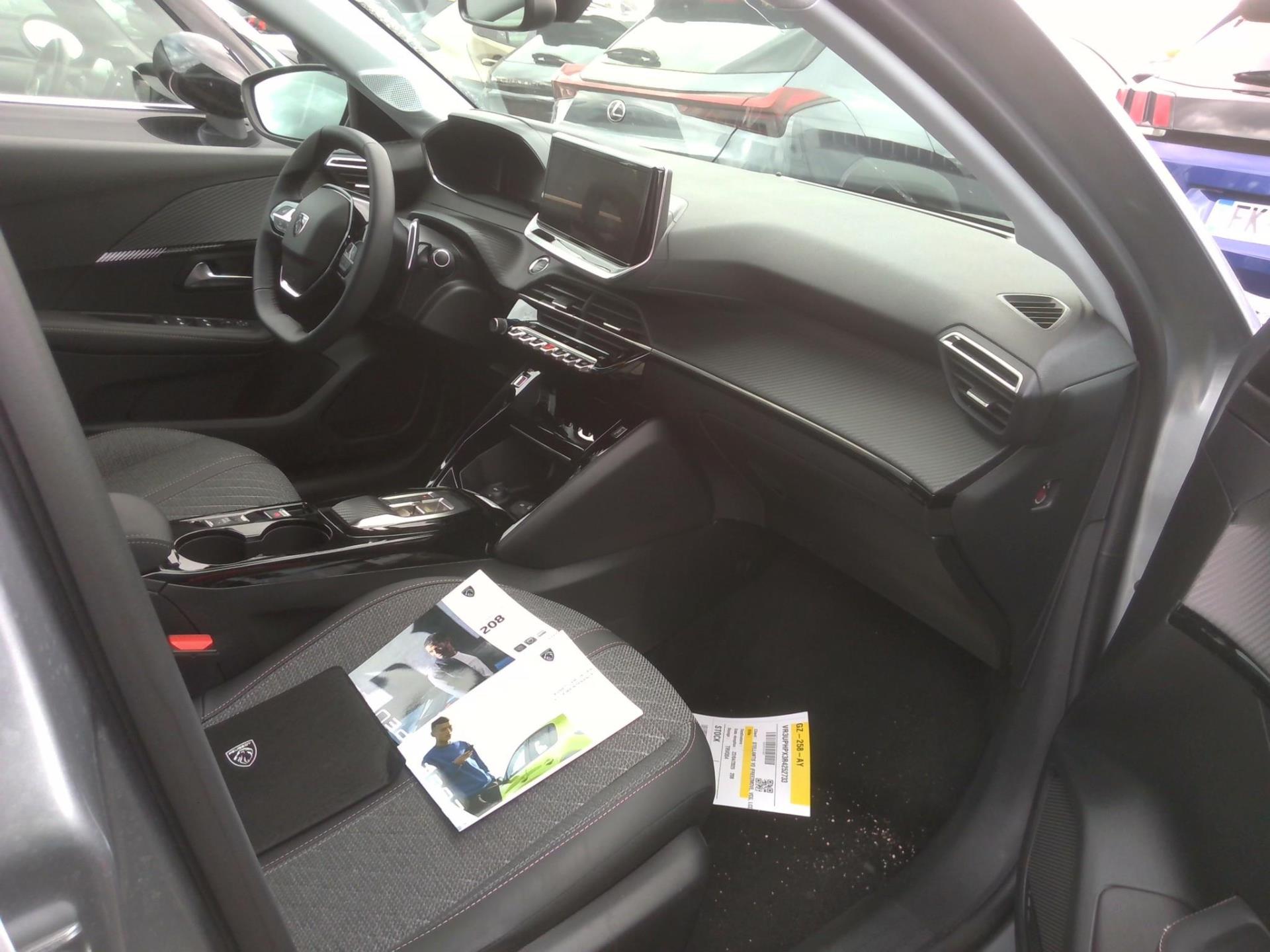 Peugeot 208 Hybrid 100 e-DCS6 Allure 2024