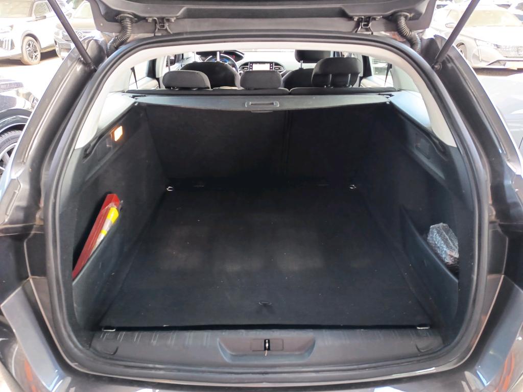 Peugeot 308 (II) sw 