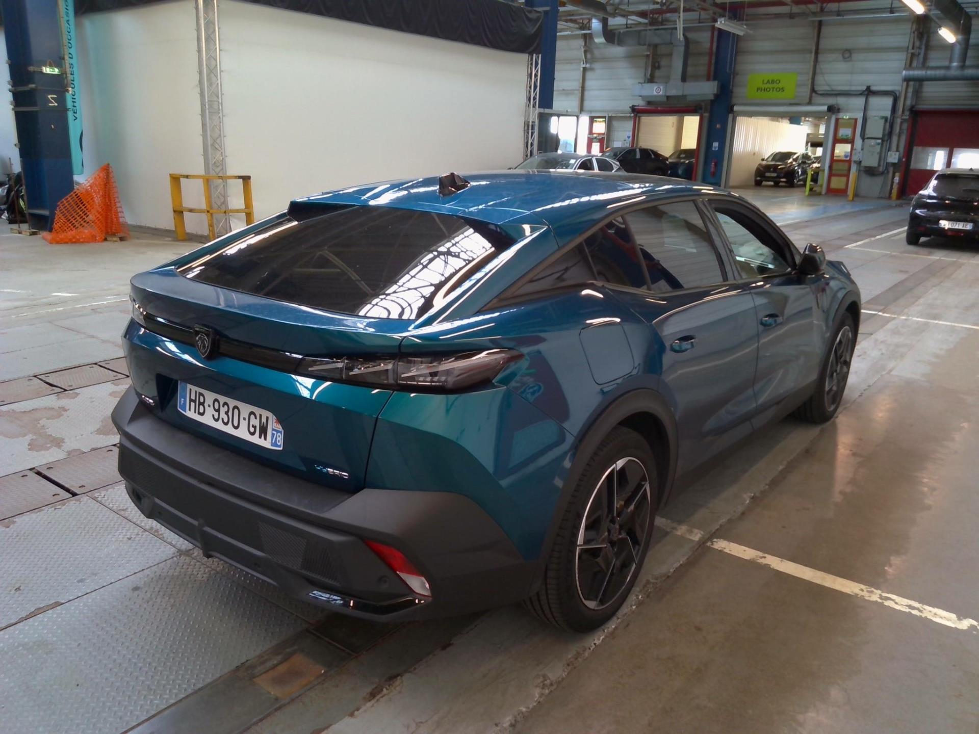 Peugeot 408 PHEV 225 e-EAT8 GT 2025