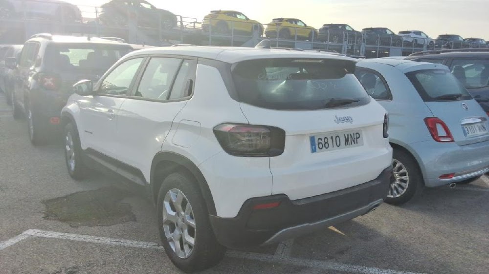 Foto Jeep AVENGER 5
