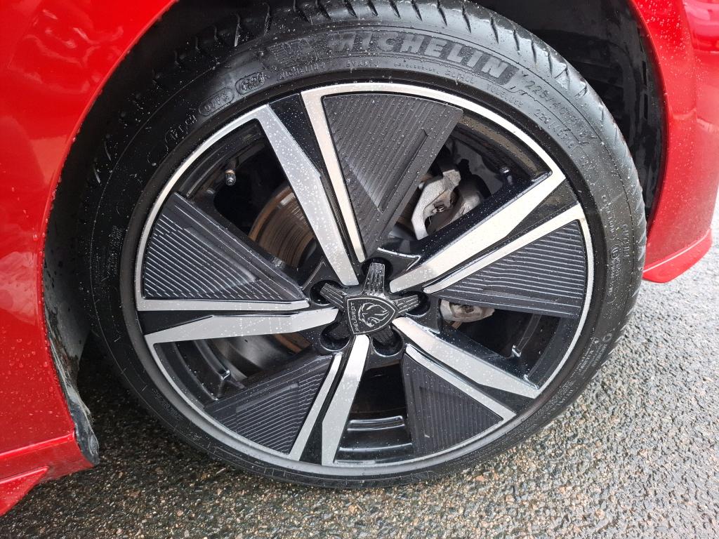 Peugeot 308 Hybrid 136 e-DCS6 GT 2024