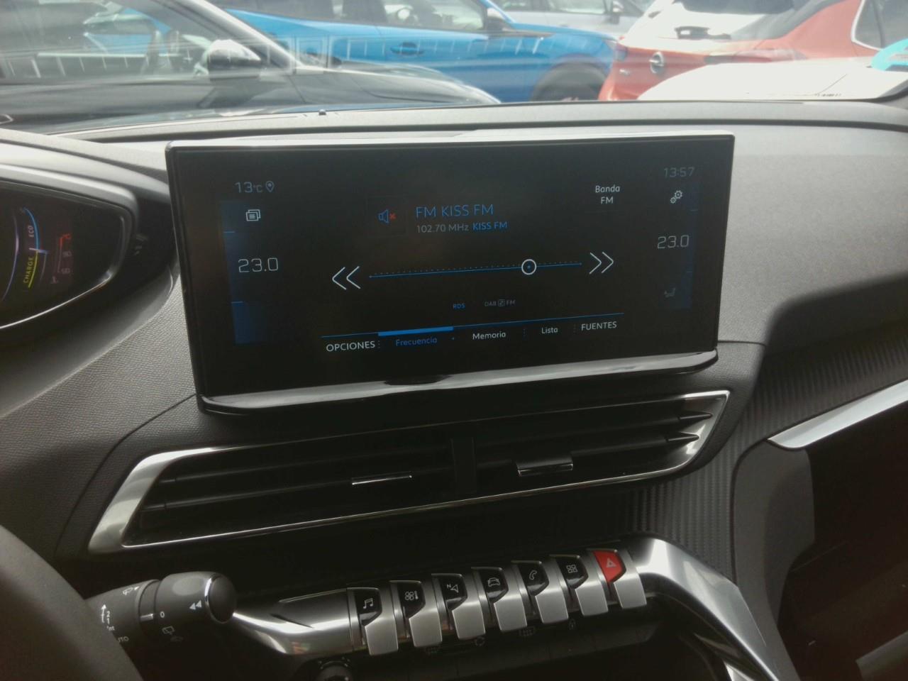 Foto Peugeot 3008 Hybrid 15