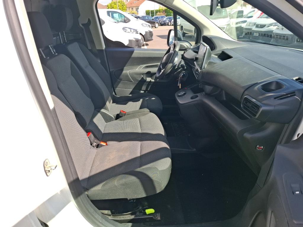 Peugeot PARTNER FOURGON STANDARD 650 KG BLUEHDI 130 S&S EAT8 ASPHALT 2021