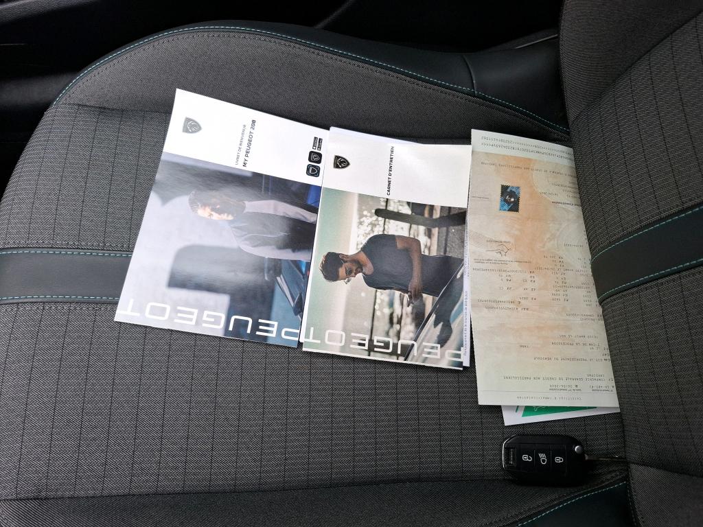 Peugeot 208 PureTech 100 S&S EAT8 Allure Pack 2023