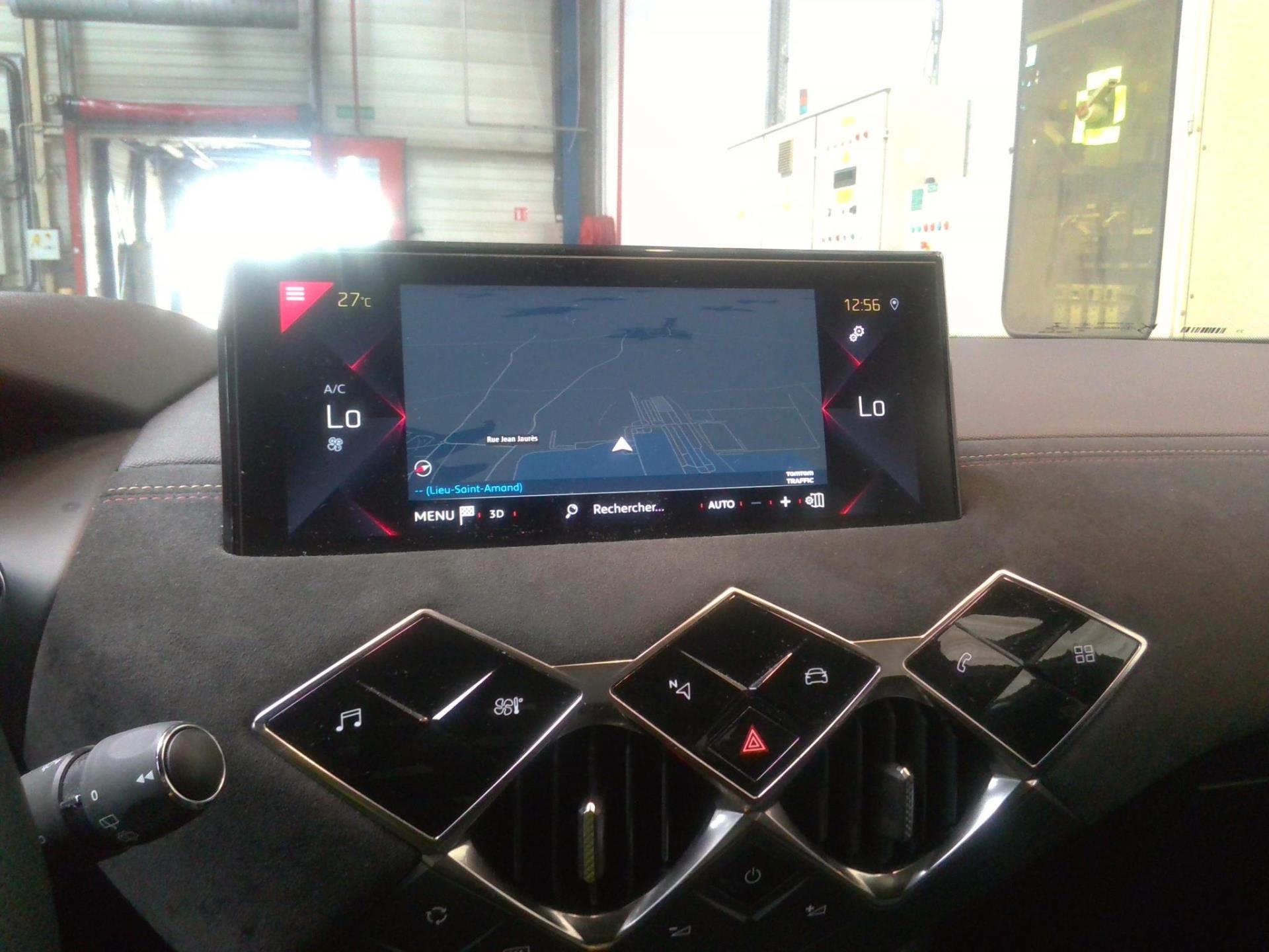 DS DS 3 BlueHDi 130 EAT8 Performance Line+ 2022