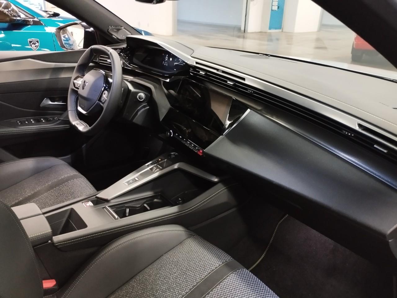 Peugeot 308 III