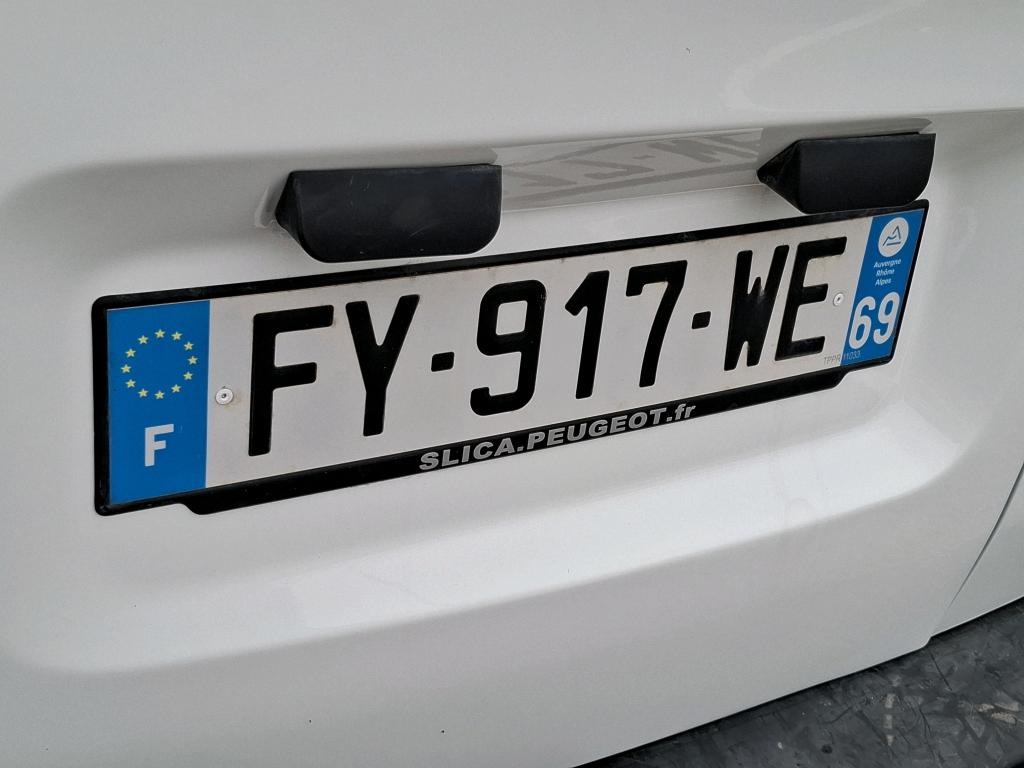 Peugeot EXPERT FGN TOLE STANDARD 2.0  BLUEHDI 120 S&S BVM6 PREMIUM 2021