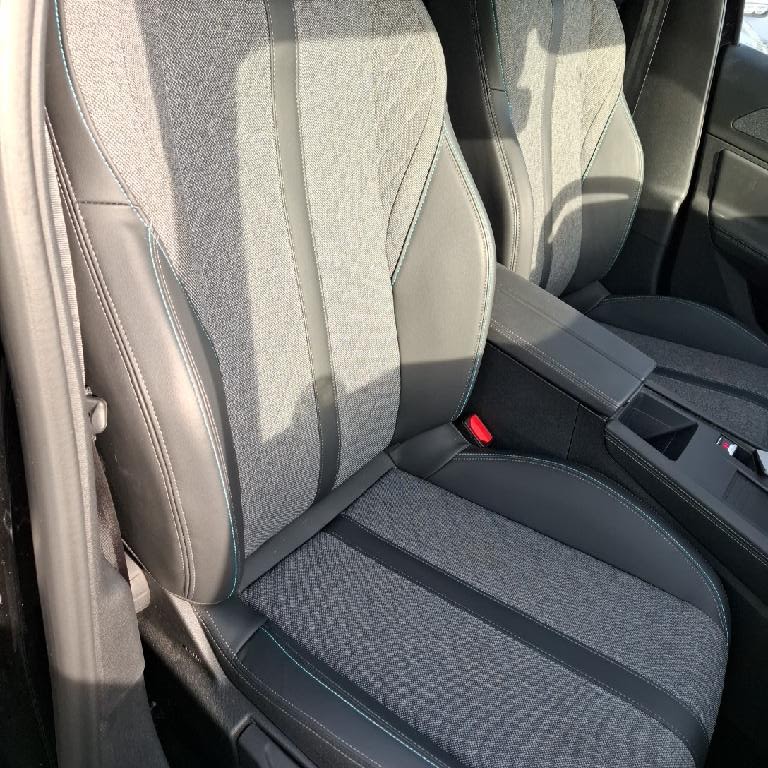 Foto Peugeot 408 10
