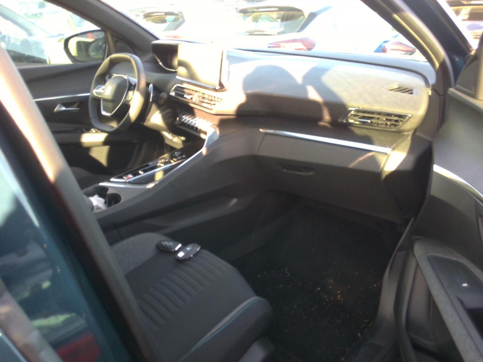 Peugeot 3008 PureTech 130ch S&S EAT8 Active Pack 2023