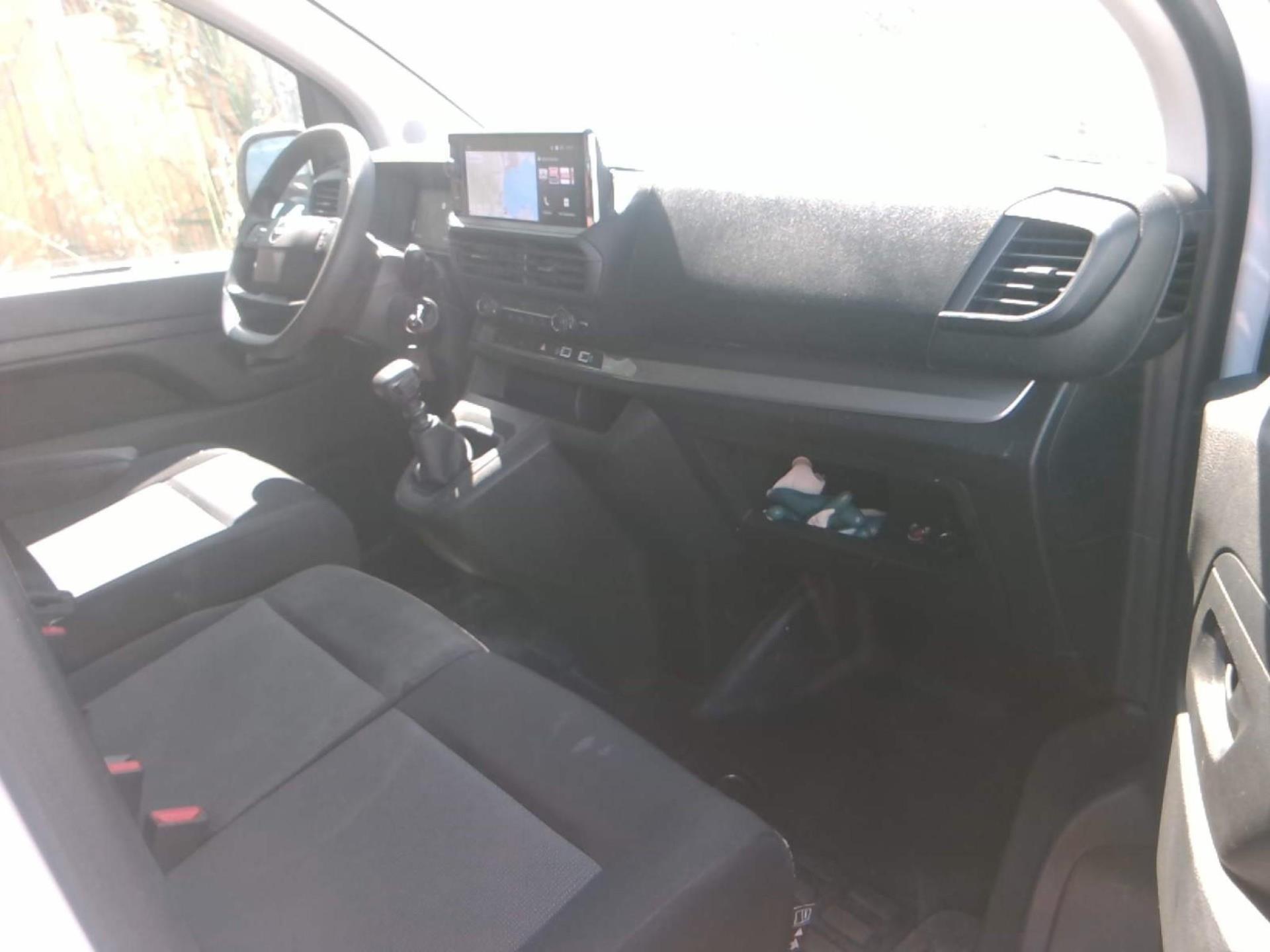 Opel VIVARO FGN TAILLE M BLUEHDI 145 BVM6  2024