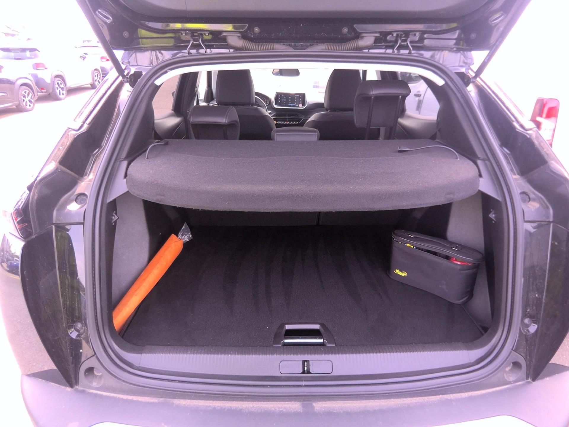 Peugeot 2008 PureTech 130 S&S BVM6 Allure 2022