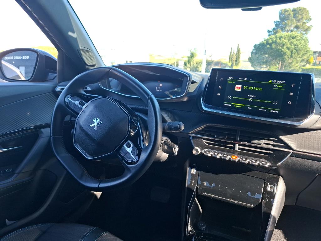 Peugeot 2008 PureTech 130 S&S EAT8 Allure Pack 2022